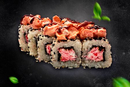 Ролл острый лосось