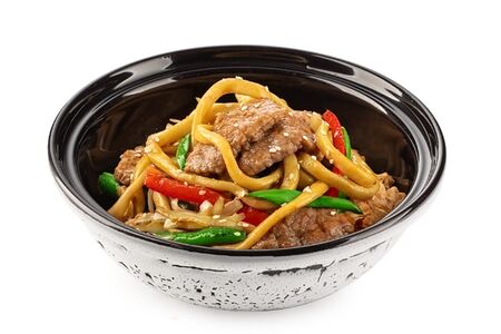 Лапша Удон с говядиной в чили-вок