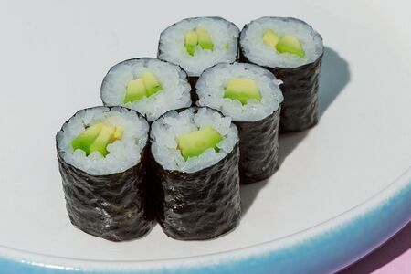 Ролл Авокадо