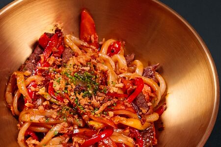 Вок с говяжьей вырезкой