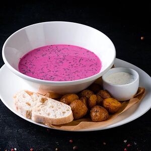 Холодник с картофелем и копченой сметаной 