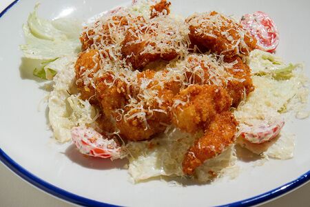 Салат с креветками