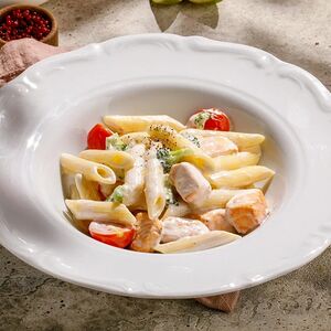 Пенне с копченым лососем