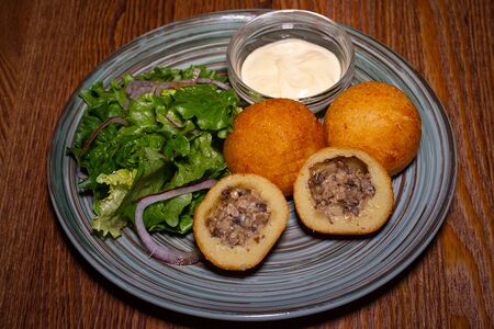 Кнедлики с грибным жюльеном 