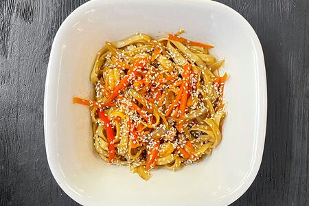 Удон с курицей в соусе Унаги