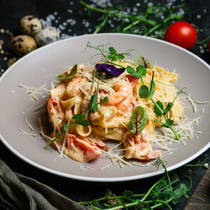 Тальятелле с креветкой и беконом