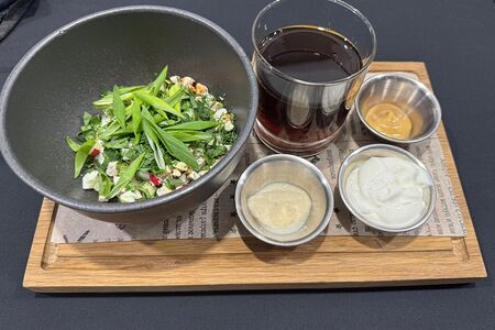 Окрошка на квасе с куриным филе 