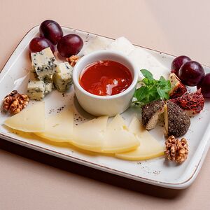 Сырная тарелка