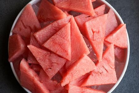 Арбуз нарезка