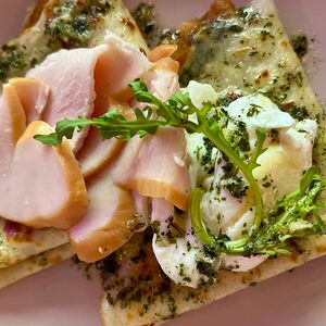 Блинчики с индейкой и яйцом