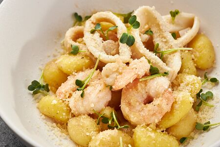 Ньокки с морепродуктами