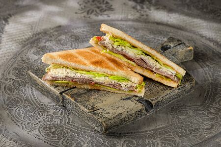 Сэндвич с ростбифом