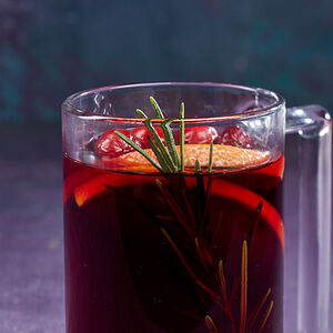 Сбитень вишневый с чабрецом