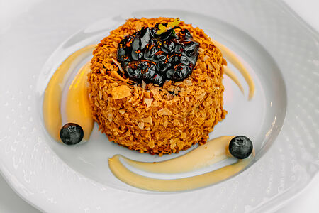 Пирог из жимолости