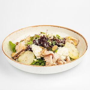 Салат с пастрами из индейки