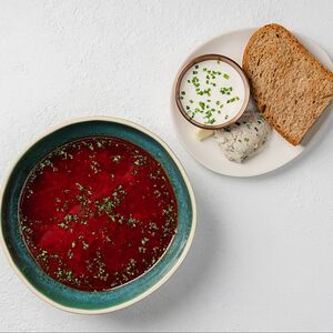 Борщ с говядиной и смальцем