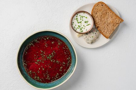 Борщ с говядиной и смальцем