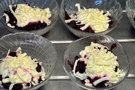 Свекла с чесноком и сыром