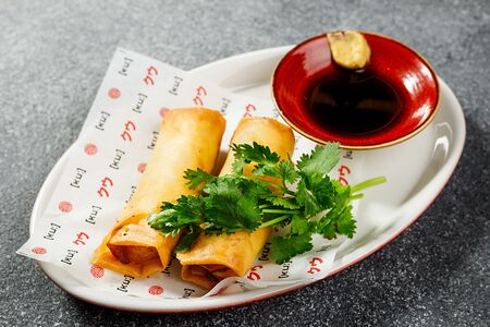 Спринг ролл с уткой 