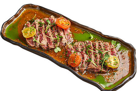 Обожженная говядина с трюфельным понзу