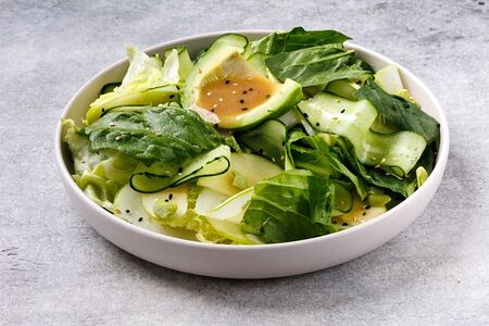 Зеленый салат