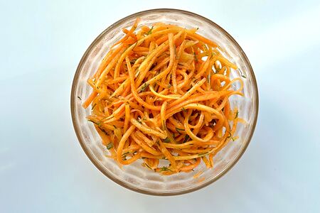 Морковка по-корейски