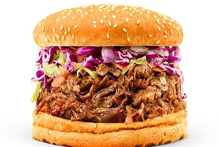 Бургер со рваной свининой