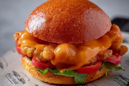 Бургер с креветками