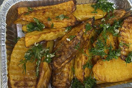 Картошка по-деревенски с укропчиком и чесночком