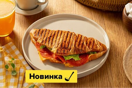 Гриль-круассан пепперони