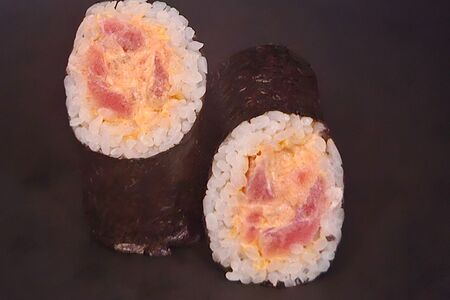 Хэнд Ролл с Тунцом