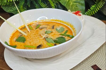 Том ям с курицей