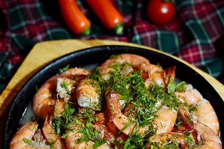 Тигровые креветки в сливочном соусе