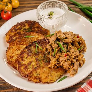 Драники со шкварками