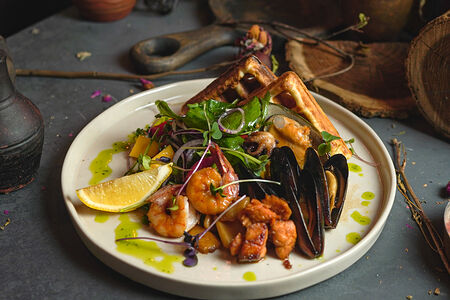 Салат из морепродуктов