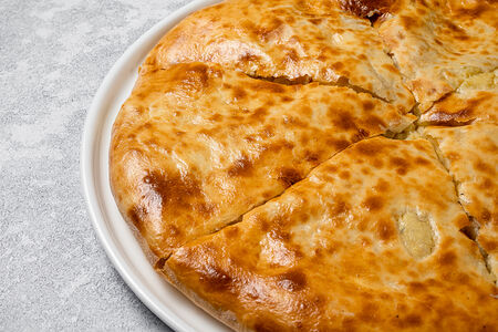 Хачапури со свекольным листом и тархуном