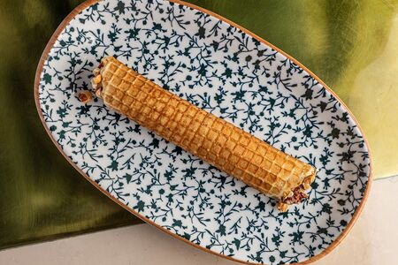 Хрустящая вафельная трубочка