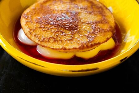 Оладьи со сгущенкой