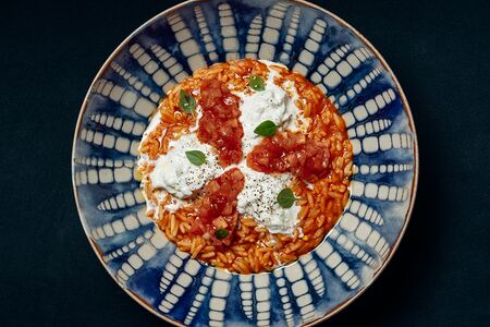 Орзо, страчателла, томатный соус