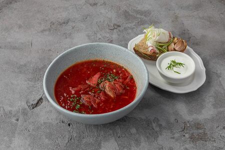 Борщ с мраморной говядиной