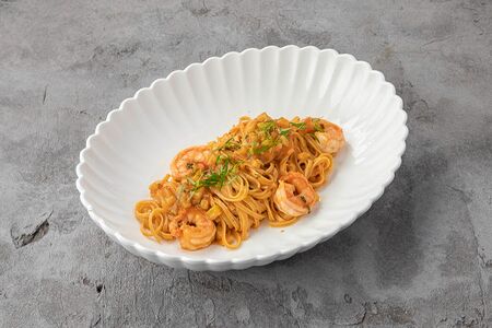 Тальолини с креветками и цукини