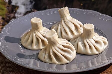 Хинкали с креветкой Том Ям