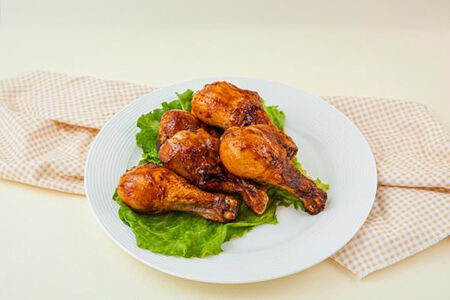 Голень в соусе барбекю