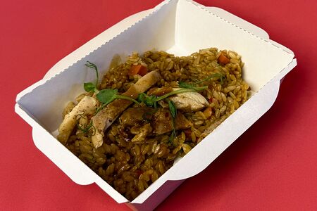 Рис с овощами и бедром в терияки
