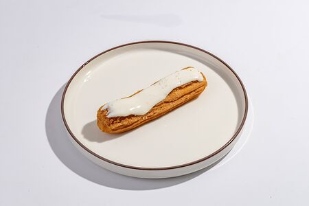 Эклер Ванильный