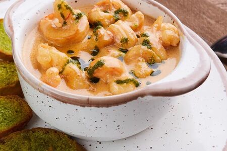 Креветки в сливочном соусе