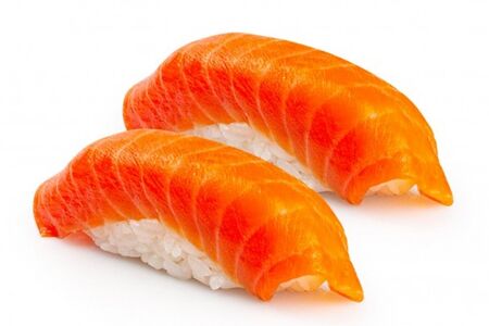 Суши с лососем