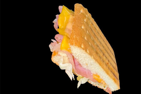 Бутерброд с беконом