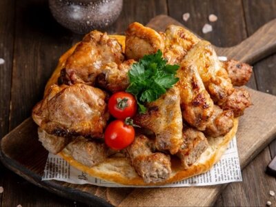 №12 Шашлык в хлебе на 4 персоны Свинина с курицей