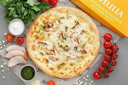 Пицца с копченым цыпленком свежемороженая